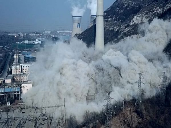 華能萊蕪熱電廠機組及廠房爆破拆除